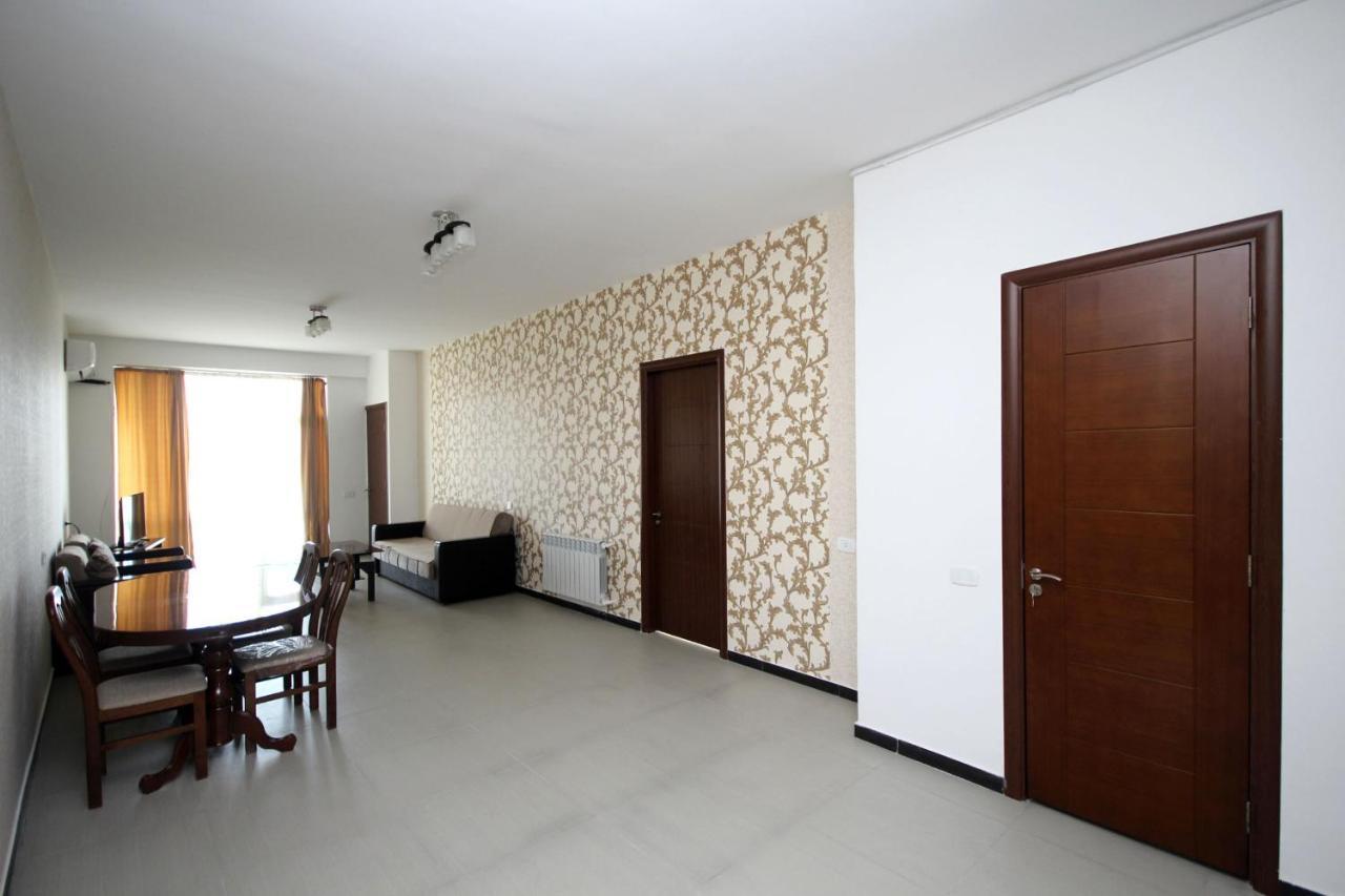 Apartments Emili Ereván Exterior foto
