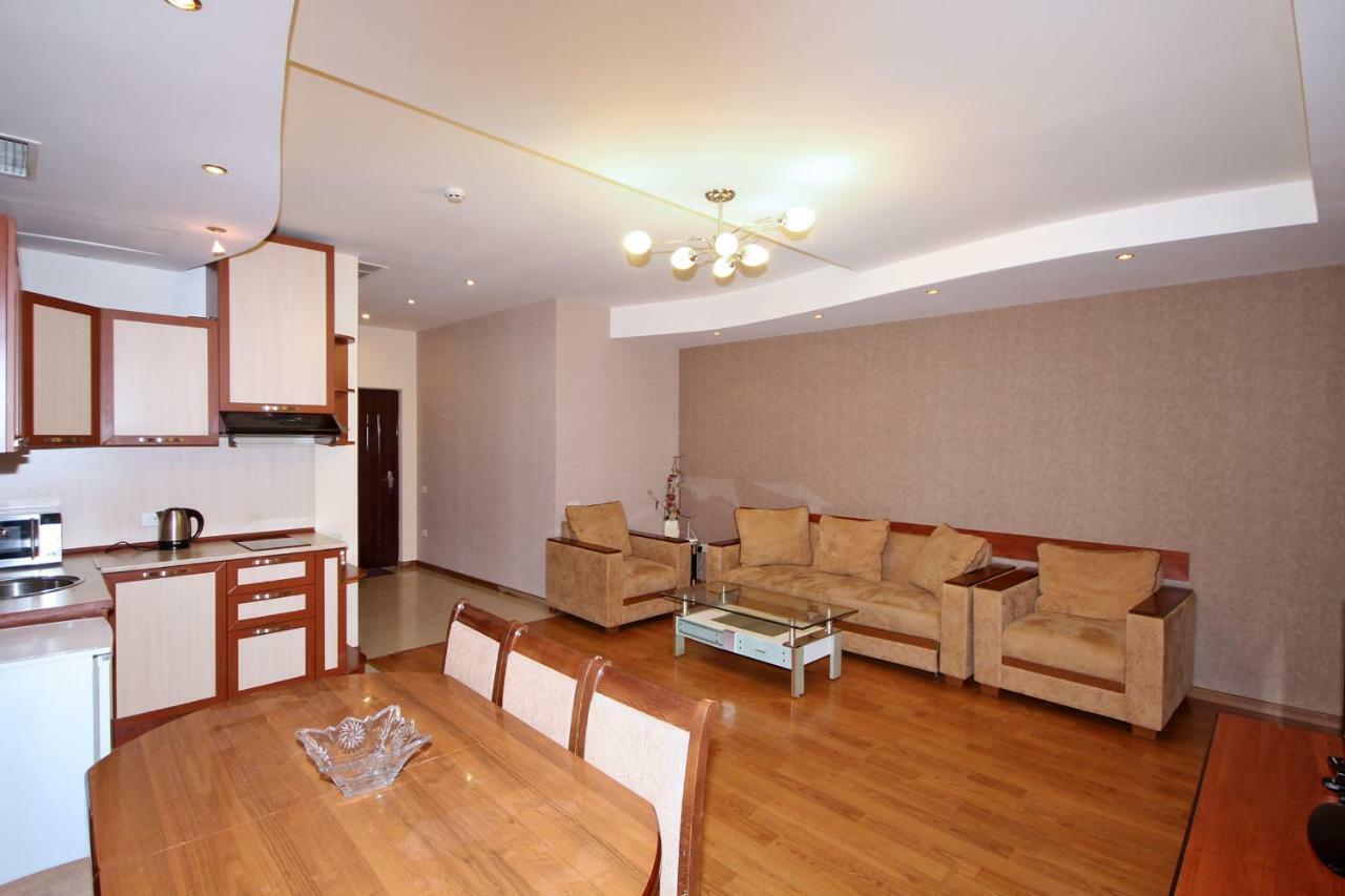 Apartments Emili Ereván Exterior foto